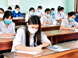 Đề minh họa tốt nghiệp THPT 2025 môn Toán  ( Đáp án và phân tích chi tiết đề thi minh họa )