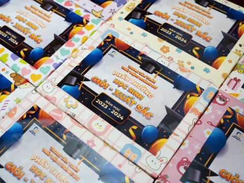 Lễ tổng kết năm học và tuyên dương học sinh Xuất sắc tại trung tâm luyện toán Đặng Hoàng Dư 2024