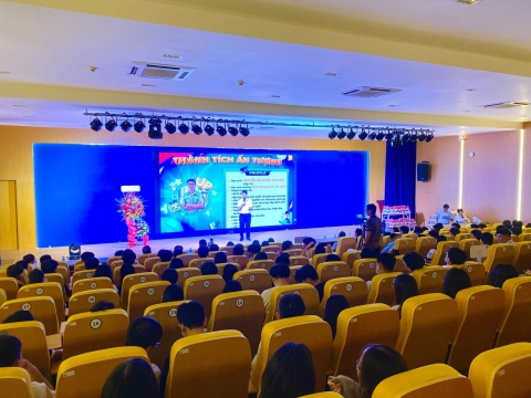 Lễ tổng kết năm học và tuyên dương học sinh Xuất sắc tại trung tâm luyện toán Đặng Hoàng Dư 2024