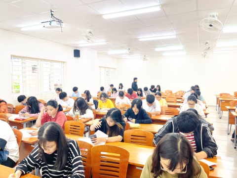 Luyện toán lớp 9