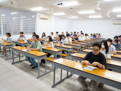 Luyện Thi THPTQG năm học 2023 - 2024