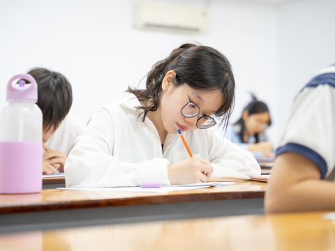 Luyện Thi THPTQG năm học 2023 - 2024