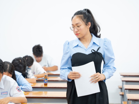 Luyện Thi THPTQG năm học 2023 - 2024