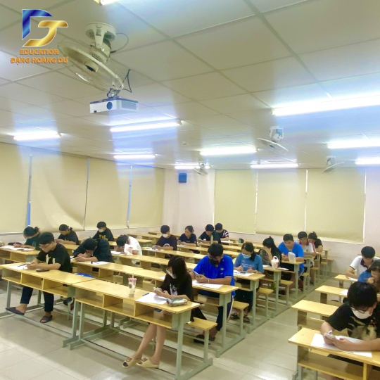 Luyện thi toán lớp 9 lên 10